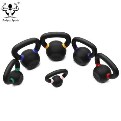 Kettlebell en fonte noire avec anneaux de couleur